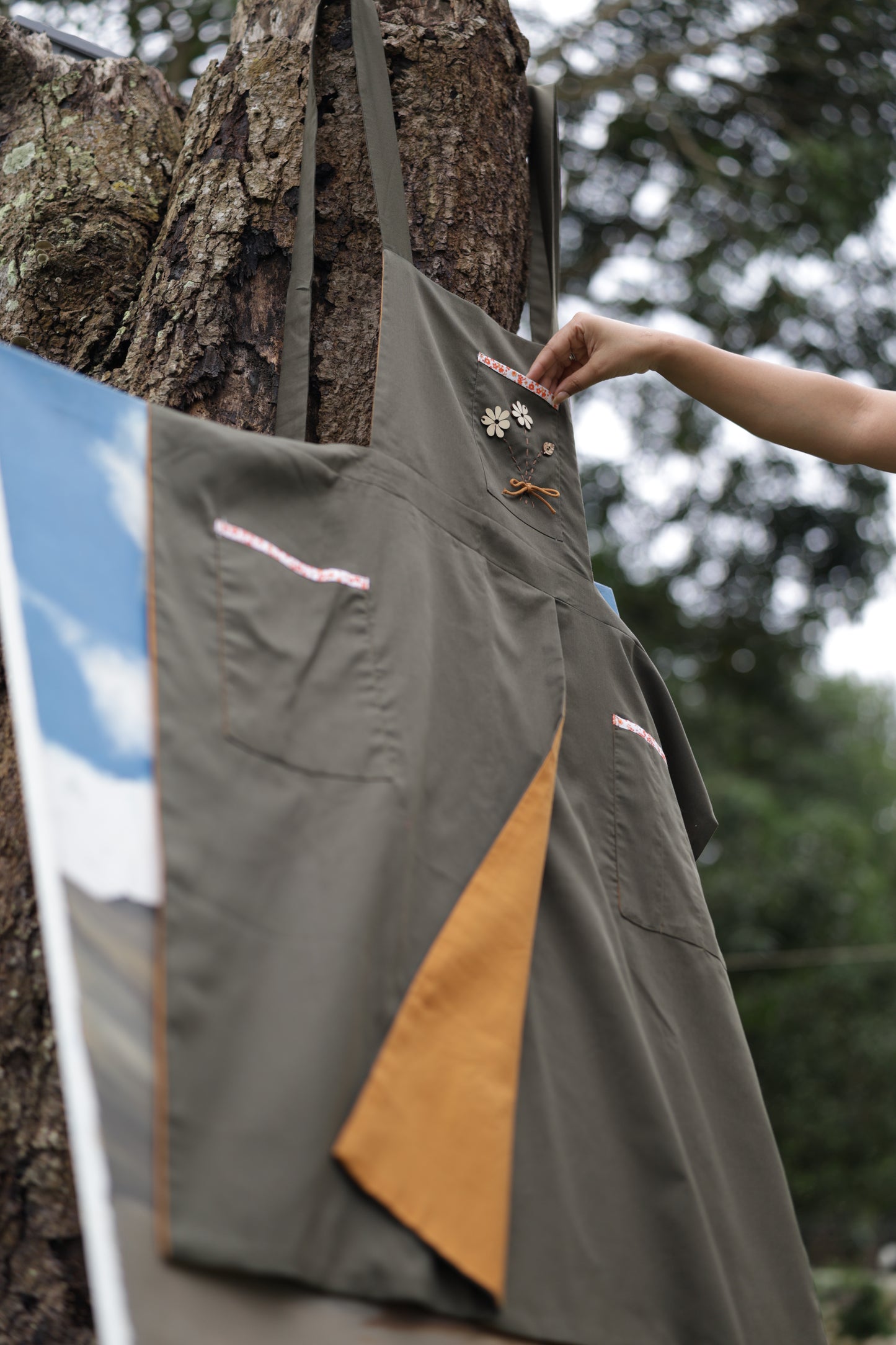 The Olive Bloom Unisex Apron