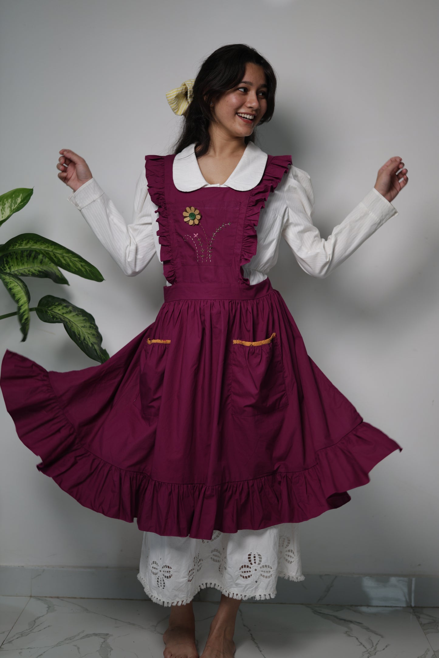 Wildberry Cottage Drape Apron