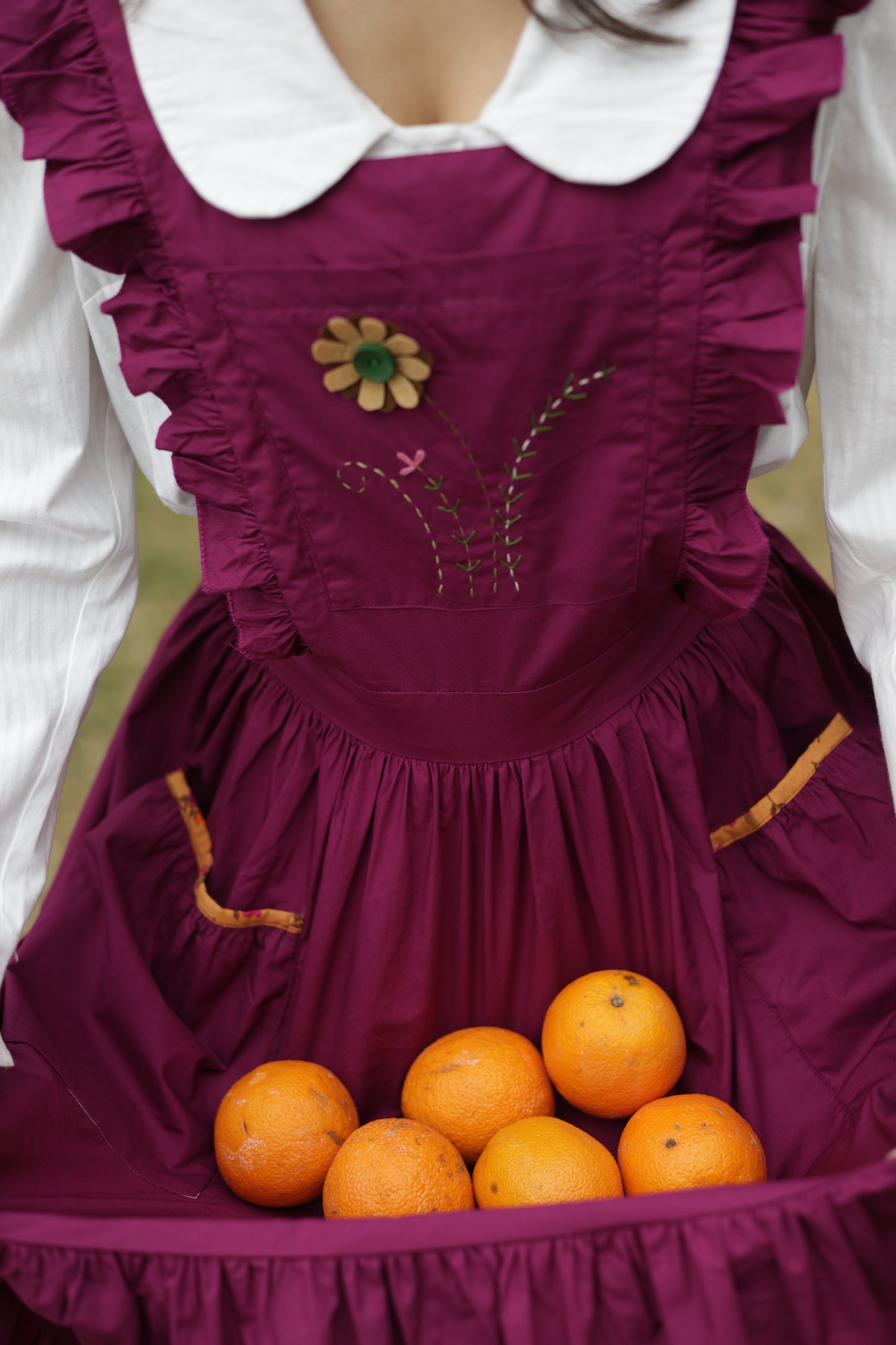 Wildberry Cottage Drape Apron