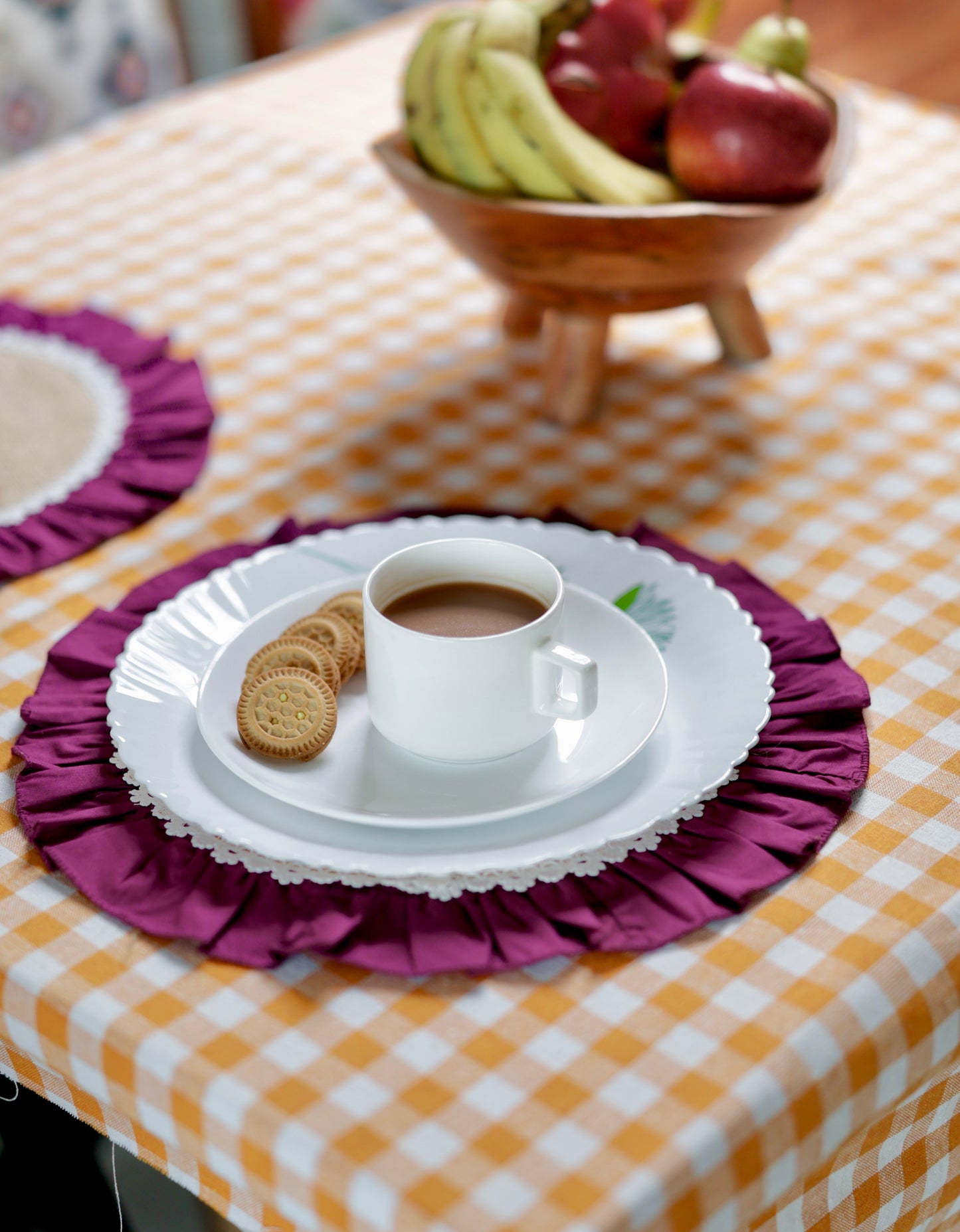 Wildberry Ruffled Jute Palcemat